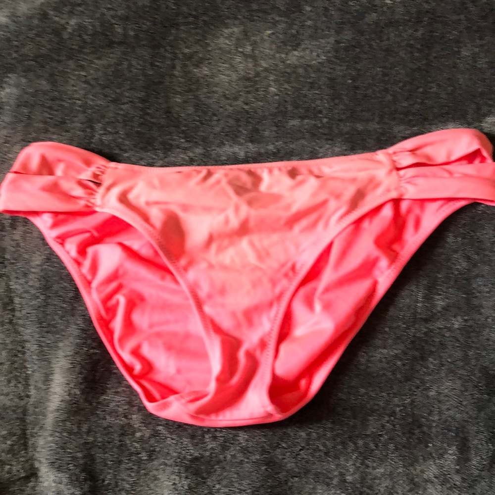 Swimsuit bottoms